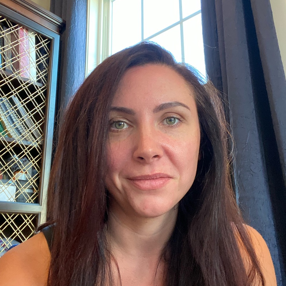 Meet your Posher, Ashley